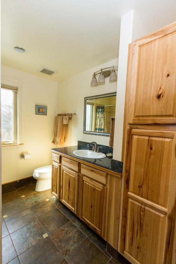 Eagle Peak Guesthouse Eagle River Extérieur photo